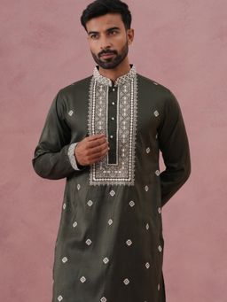 Jompers - Men Olive Silk Mandarin Neck Embroidered Kurta