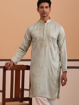 Jompers - Men Green Silk Mandarin Neck Embroidered Kurta