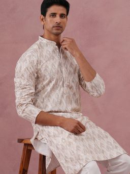 Jompers - Men Peach Silk Mandarin Neck Geometric Kurta