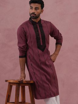 Jompers - Men Maroon Silk Mandarin Neck Embroidered Kurta
