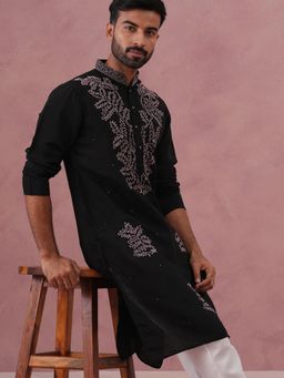 Jompers - Men Black Silk Mandarin Neck Embroidered Kurta