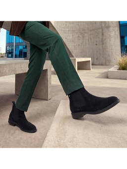 Mochi - Men Black Chelsea Boots