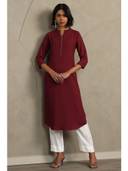 Maroon color option, Currently selected