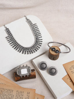 Teejh - Sarnath Pearl Oxidised Silver Jewellery Set