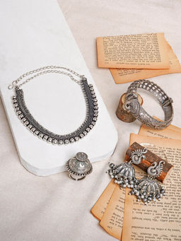 Teejh - Dwaraka Oxidised Silver Pearl Jewellery Set