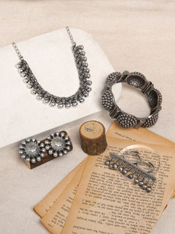 Teejh - Mangalagiri Oxidised Silver Jewellery Set
