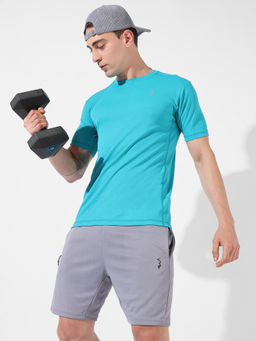 Campus Sutra - Men Solid Aqua Blue Regular Fit Activewear T-Shirt