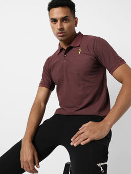 Campus Sutra - Men Solid Maroon Regular Fit Activewear T-Shirt
