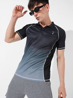 Campus Sutra - Men Black Colourblockeded Regular Fit Activewear T-Shirt