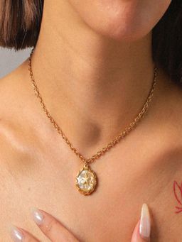 AQUASTREET - White Shell Starfish 18K Gold Plated Waterproof Anti-Tarnish Necklace