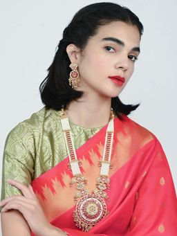 Odette - Alloy Kundan And Beaded Jewellery Set For Women