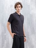 Black color option, Currently selected