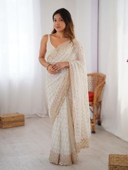 Varanga - White Georgette Saree With Unstitched Blouse
