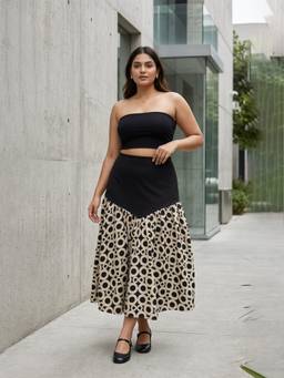 Qurvii - Geometrical Print Yoke Black Maxi Skirt