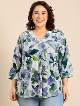 THE PINK MOON - White Floral V-Neck Top