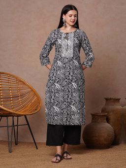FASHOR - Black Ethnic Floral Printed and Embroidered Straight Fit Kurta