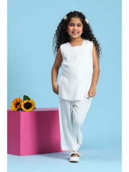 Biba - Girls White Viscose Rayon Straight Kurta and Pyjama