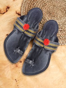 Korakari - Men Modern Look Black Kolhapuri Chappal with Kapshi Shape