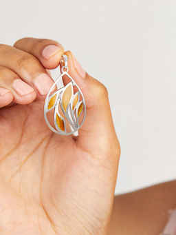 Mia by Tanishq - Sunlit Flow Silver Pendant