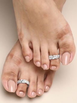 Mia by Tanishq - Braided Elegance Silver Toe Rings
