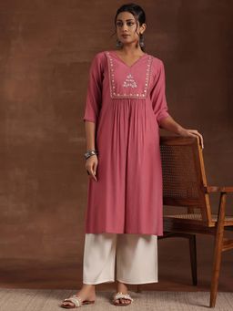 Libas - Women's Pink Floral Embroidered Kurta