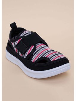 Hopscotch - Textured Round Toe White Sneakers