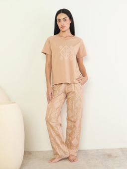 Sweet Dreams - Women Stylish Geometric Print Pyjama Set