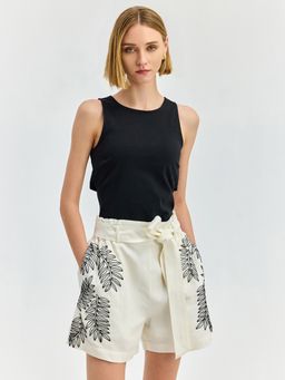 Cover Story - Women Black Solid Tank Top