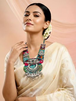 ADIVA - Women Blue Oxidised Silver-Toned Fabric Base Tribal Traditional Necklace