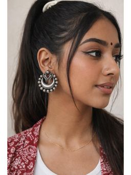 Niska - Women Noor Silver Drop Earrings