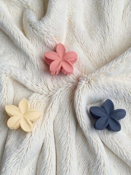 Accessher - Women Multi-Color Matte Floral Mini Hair Claw Clips (Pack of 3)