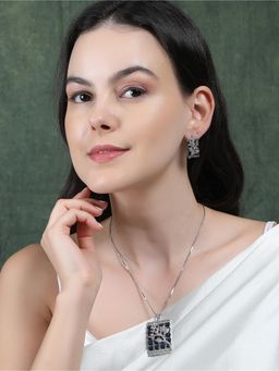 STILEADDA - Women Luxurious Blue Ad Square Necklace & Earrings