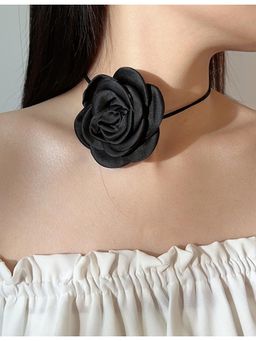 Stol'N - Women Black Flocked Flower Necklace