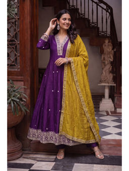 Dayaachi - Women Purple Anarkali Kurta & Pant With Embroidered Dupatta