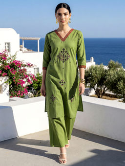 BERRYLICIOUS - Women Green Cotton Applique & Mirror Embroidered Co-Ord Set