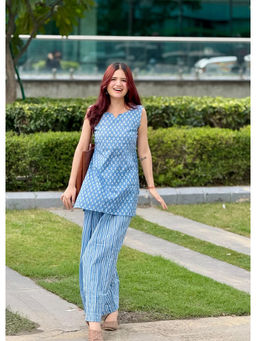 MANOJAVA - Women Turquoise Printed Regular Pure Cotton Kurta With Salwar