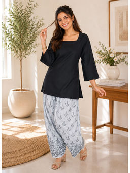 MYSHKA - Women Grey Kurta With Printed Farsi Salwar