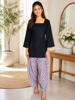 MYSHKA - Women Pink Kurta With Printed Farsi Salwar