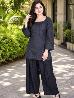 MYSHKA - Women Black Kurta With Printed Farsi Salwar