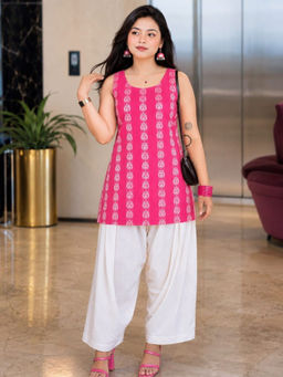 MYSHKA - Women Pink Sleeves Self Design Woven Kurta With Farsi Salwar