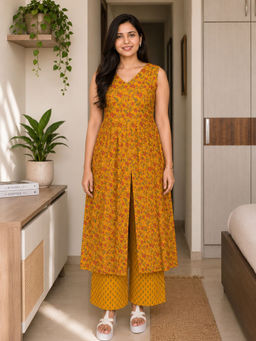 MYSHKA - Women Yellow Floral Printed Sleeveless Kurta With Palazzo