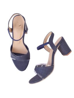 XE Looks - Chic and Trendy Block Heels Sandal