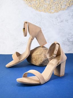 XE Looks - Comfortable , Soft andTrendy Casual Wear with Block Heel Sandal