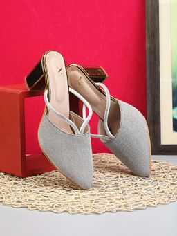 XE Looks - Graceful and Trendy Slip-On Heel Sandal