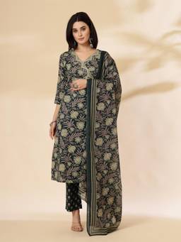 Yufta - Women Green Cotton Floral Kurta with Pant and Dupatta (Set of 3)