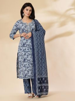 Yufta - Women Blue Cotton Floral Kurta with Pant and Dupatta (Set of 3)