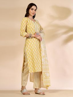 Yufta - Women Yellow Cotton Floral Kurta with Pant and Dupatta (Set of 3)