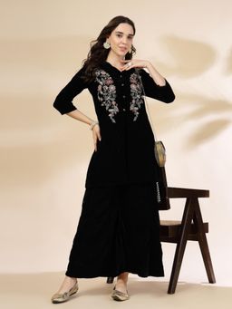 Yufta - Women Black Velvet Embroidered Tunic with Palazzo (Set of 2)