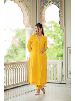 HOUSE OF BAISA - Women Yellow Cotton Woven Kurta with Pant (Set of 2)