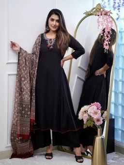 BLACK SCISSOR - Women Black Chanderi Silk Sequined Kurta with Pant and Dupatta (Set of 3)